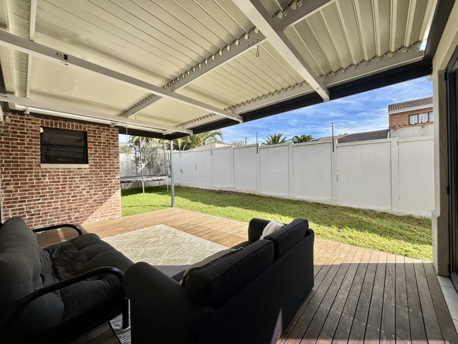 To Let 3 Bedroom Property for Rent in Vierlanden Western Cape